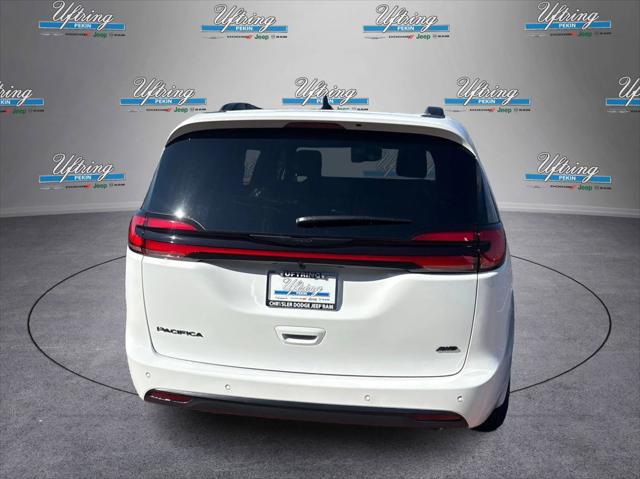 2026 Chrysler Pacifica PACIFICA SELECT AWD