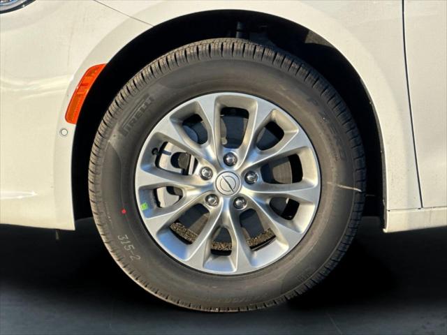 2026 Chrysler Pacifica Select AWD