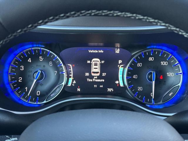 2026 Chrysler Pacifica Select AWD