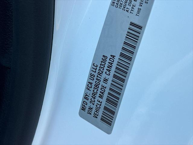 2026 Chrysler Pacifica Select AWD
