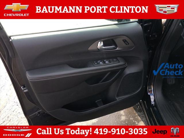 2026 Chrysler Pacifica PACIFICA SELECT AWD