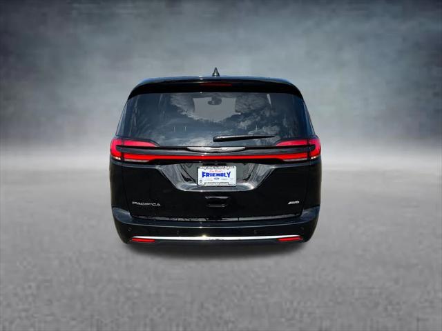 2026 Chrysler Pacifica Select AWD