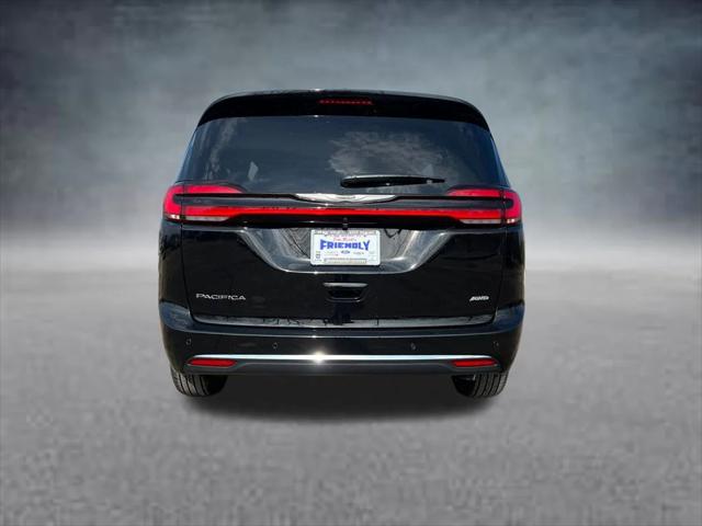 2026 Chrysler Pacifica Select AWD