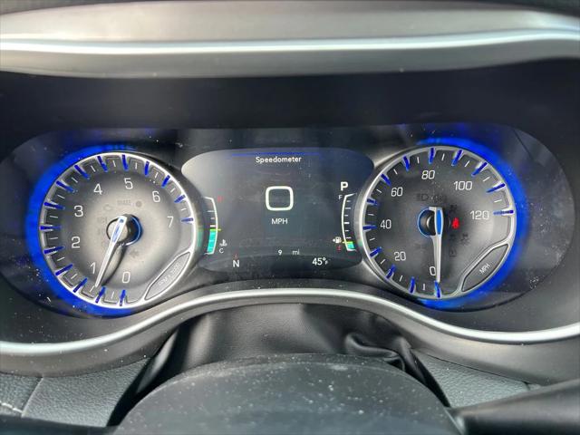 2026 Chrysler Pacifica Select AWD