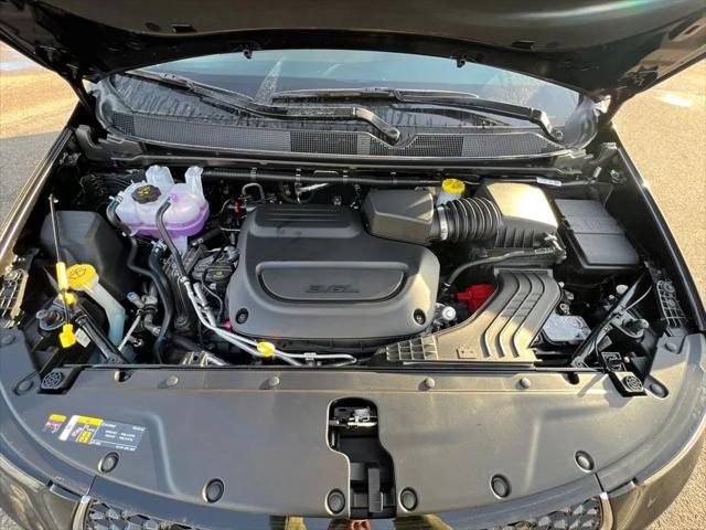 2026 Chrysler Pacifica Select AWD