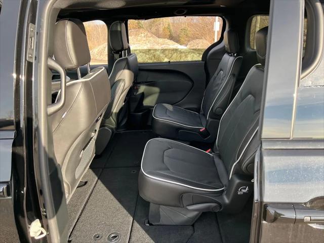 2026 Chrysler Pacifica Limited AWD