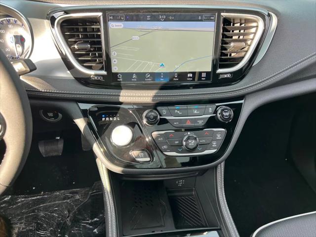2026 Chrysler Pacifica Limited AWD