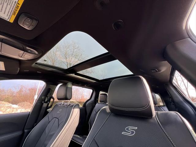 2026 Chrysler Pacifica Limited AWD