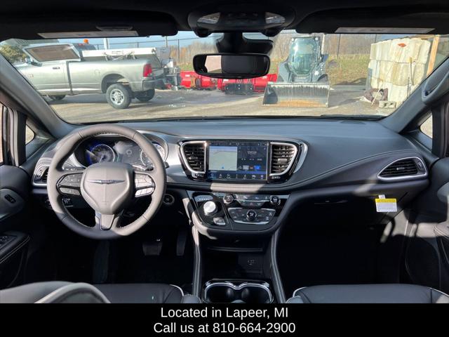 2026 Chrysler Pacifica Limited AWD