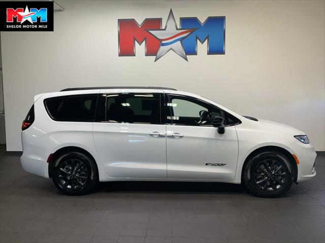 2026 Chrysler Pacifica PACIFICA SELECT AWD