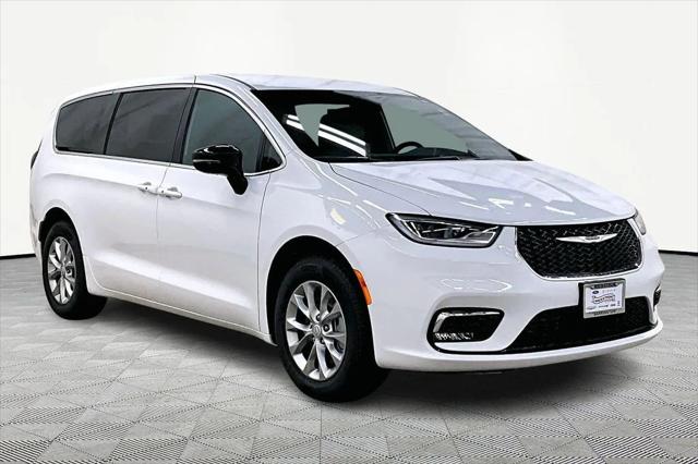 2026 Chrysler Pacifica PACIFICA SELECT AWD