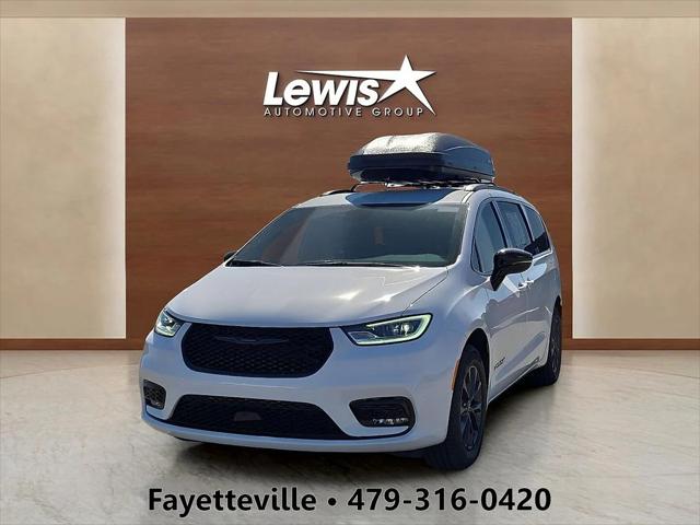 2026 Chrysler Pacifica PACIFICA SELECT AWD