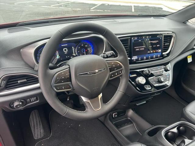 2026 Chrysler Pacifica PACIFICA SELECT AWD