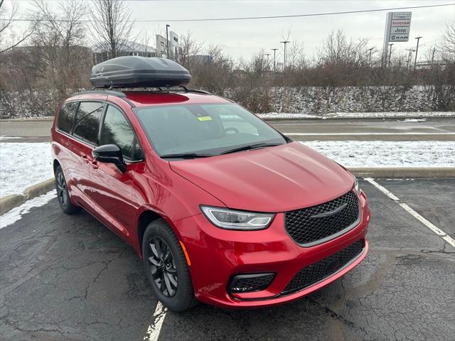 2026 Chrysler Pacifica PACIFICA SELECT AWD