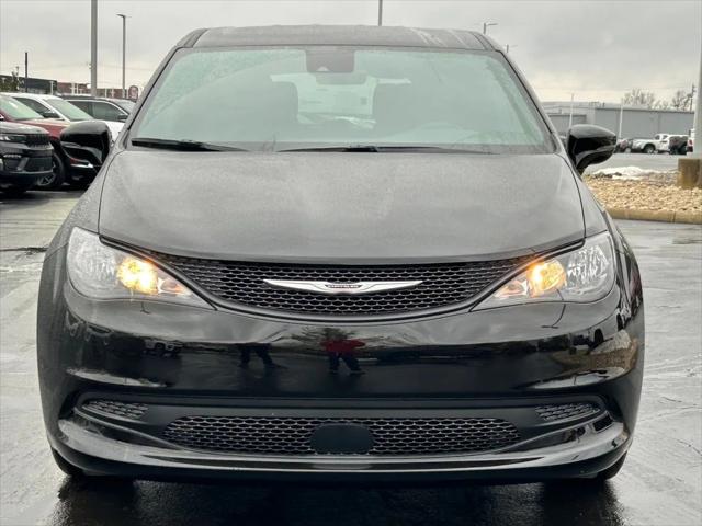 2026 Chrysler Voyager VOYAGER LX