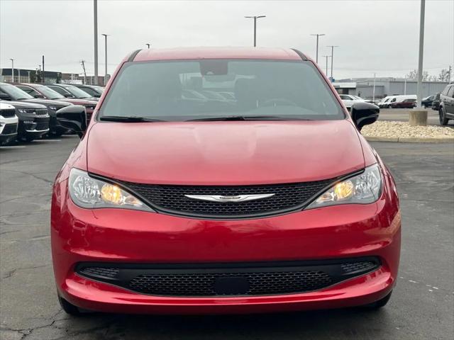 2026 Chrysler Voyager VOYAGER LX