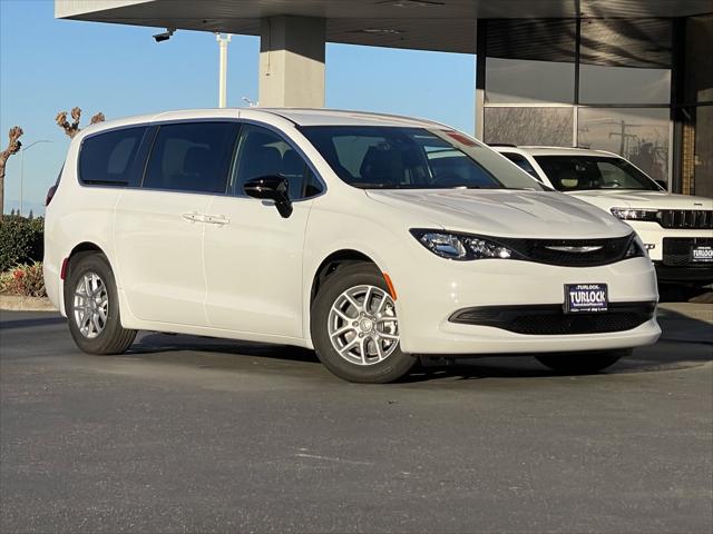 2026 Chrysler Voyager VOYAGER LX