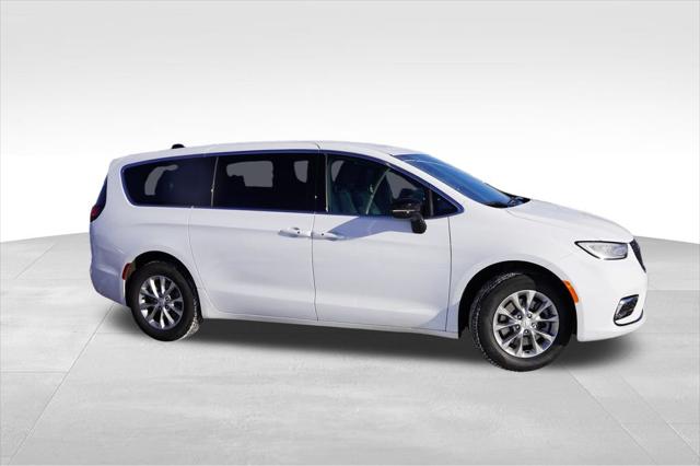 2026 Chrysler Pacifica PACIFICA SELECT AWD 2026 Chrysler Pacifica PACIFICA SELECT AWD