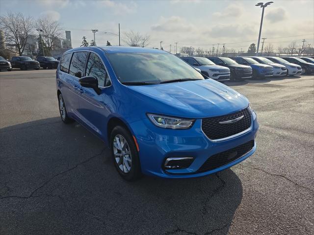 2026 Chrysler Pacifica PACIFICA SELECT AWD