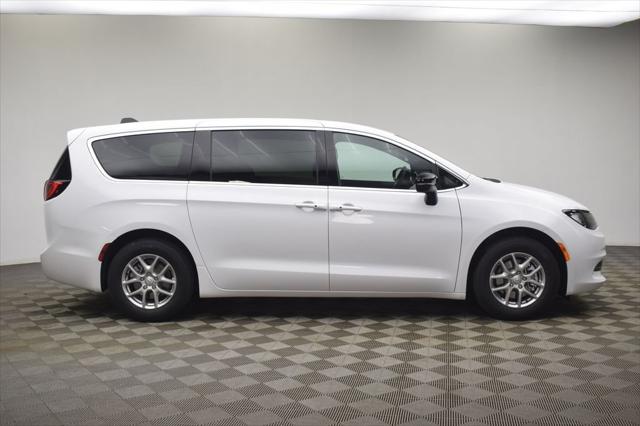 2026 Chrysler Voyager VOYAGER LX