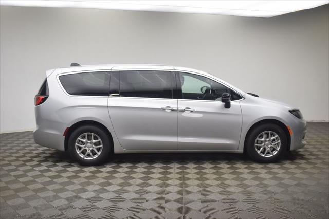 2026 Chrysler Voyager VOYAGER LX