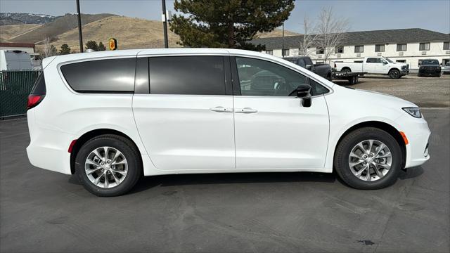 2026 Chrysler Pacifica PACIFICA SELECT AWD 2026 Chrysler Pacifica PACIFICA SELECT AWD