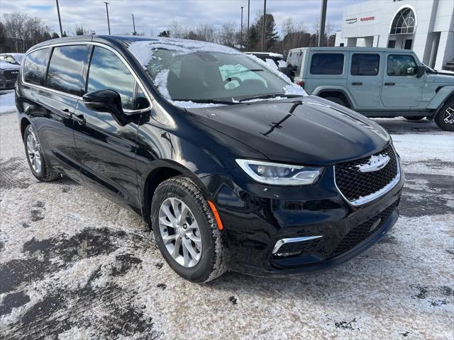 2026 Chrysler Pacifica PACIFICA SELECT AWD