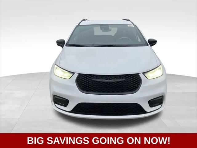 2026 Chrysler Pacifica PACIFICA SELECT AWD