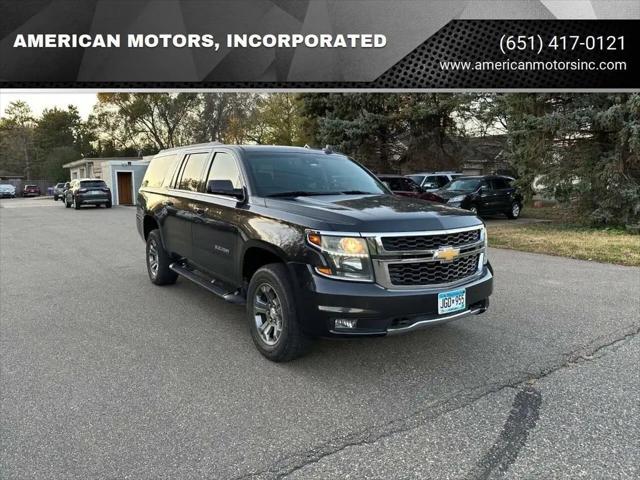 2017 Chevrolet Suburban LT for sale in Farmington, MN