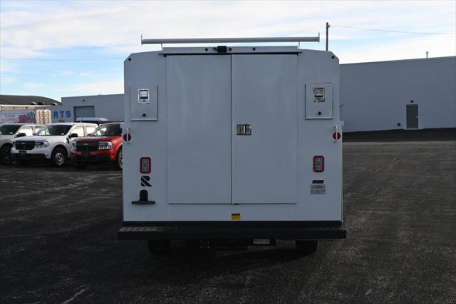 2024 Ford Transit Cutaway Base