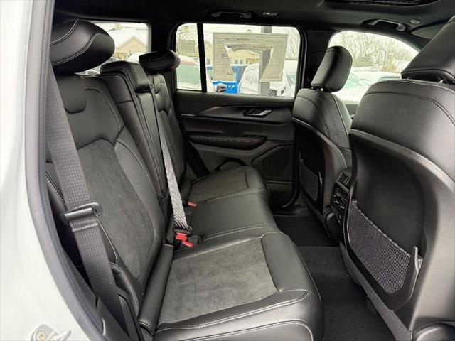 2025 Jeep Grand Cherokee Altitude X 4x4
