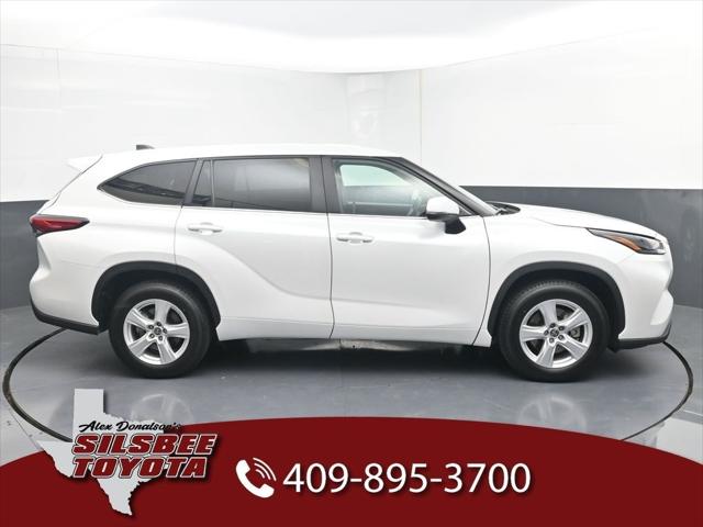 2023 Toyota Highlander LE