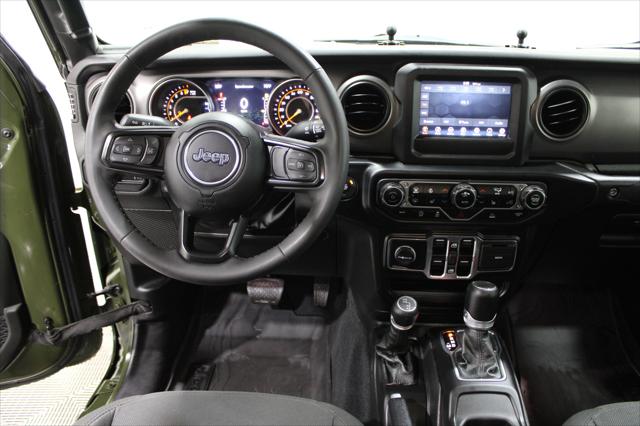 2023 Jeep Gladiator Willys 4x4 2023 Jeep Gladiator Willys 4x4