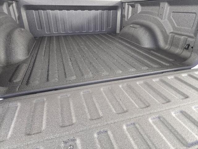 2026 Ram 1500 Tradesman Crew Cab 4x4 5'7" Box