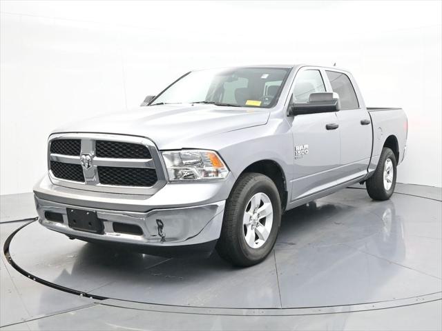 2022 RAM 1500 Classic SLT Crew Cab 4x2 57 Box 2022 RAM 1500 Classic SLT Crew Cab 4x2 57 Box