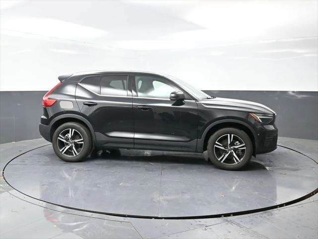 2024 Volvo XC40 B5 Core 2024 Volvo XC40 B5 Core