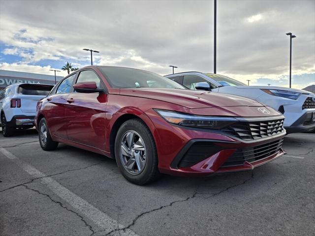 2024 Hyundai Elantra SE 2024 Hyundai Elantra SE