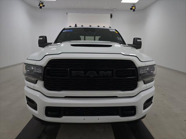 2024 RAM 3500 Limited Crew Cab 4x4 8 Box 2024 RAM 3500 Limited Crew Cab 4x4 8 Box