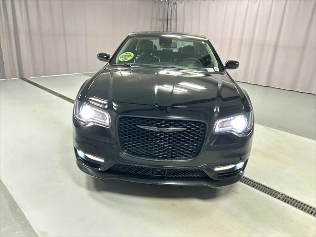 2023 Chrysler 300 Touring-L AWD 2023 Chrysler 300 Touring-L AWD