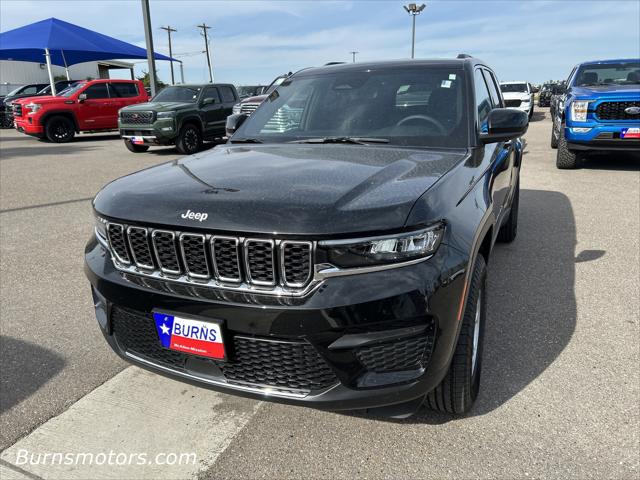 2025 Jeep Grand Cherokee Laredo 4x2 2025 Jeep Grand Cherokee Laredo 4x2