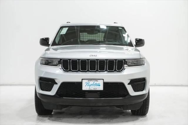 2023 Jeep Grand Cherokee Laredo 4x4 2023 Jeep Grand Cherokee Laredo 4x4