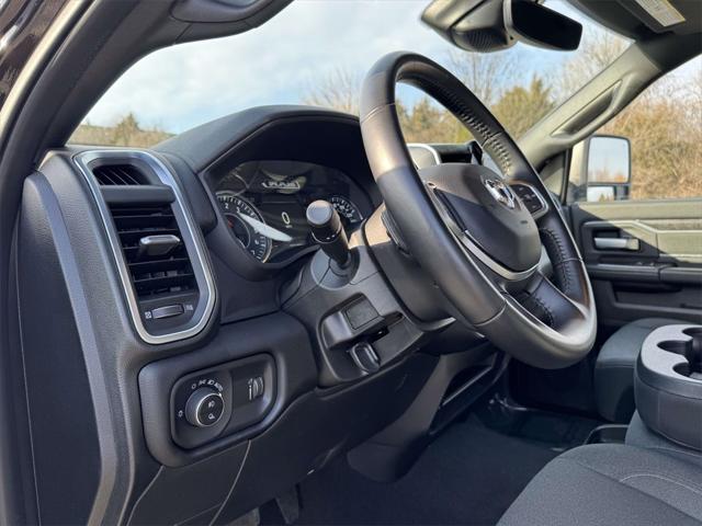 2024 RAM 2500 Big Horn Crew Cab 4x4 64 Box
