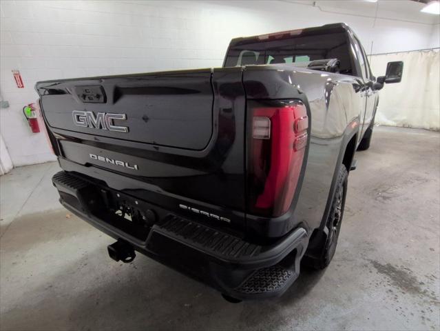 2024 GMC Sierra 3500HD 4WD Crew Cab Standard Bed Denali Ultimate