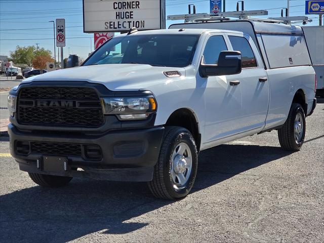 2023 RAM 3500 Tradesman Crew Cab 4x4 8 Box