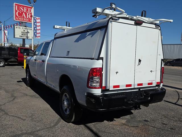 2023 RAM 3500 Tradesman Crew Cab 4x4 8 Box