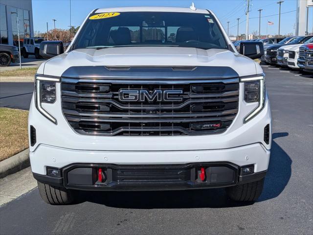 2023 GMC Sierra 1500 4WD Crew Cab Short Box AT4