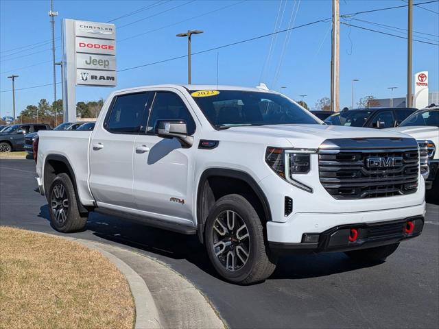 2023 GMC Sierra 1500 4WD Crew Cab Short Box AT4