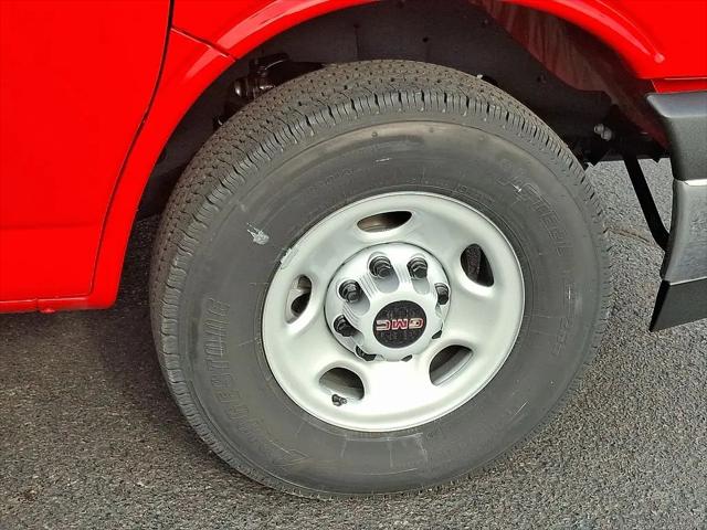 2025 GMC Savana Cargo RWD 2500 Regular Wheelbase Work Van