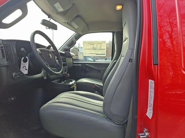 2025 GMC Savana Cargo RWD 2500 Regular Wheelbase Work Van