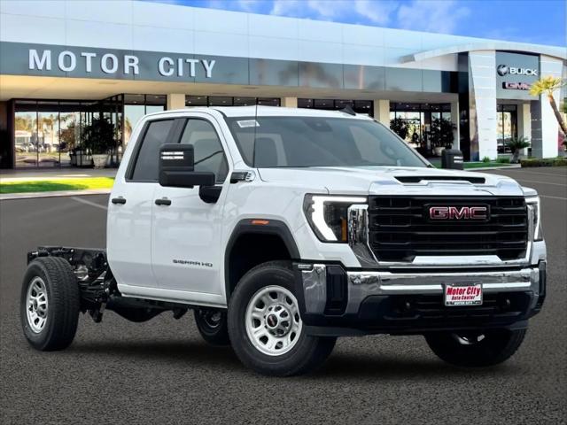 2026 GMC Sierra 3500HD Double Cab, Long Bed, Pro Dual Rear Wheel, RWD